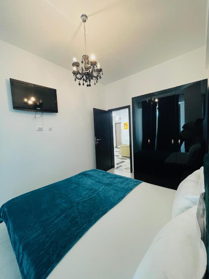 Family Apartment Near Palas Mall Iasi Buitenkant foto